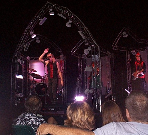 Kasim at the Ruth Eckerd Hall, Clearwater, Florida - 5/21/04 (photo by Sherrie Williams)