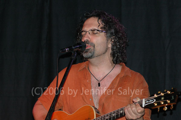 Kasim Sulton at The Saint - 7/29/06, photo by Jennifer Salyer