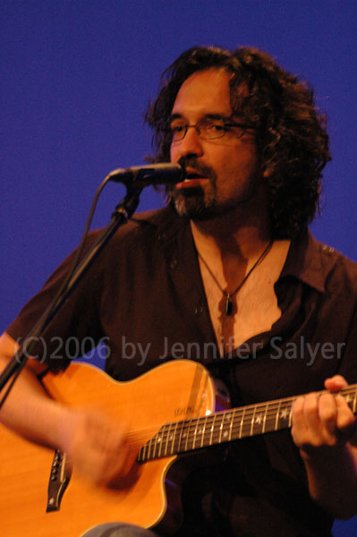 Kasim Sulton at The Opus Theater - 8/12/06, photo by Jennifer Salyer