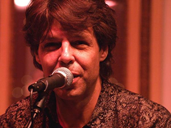 Kasim Sulton at The Van Dyck, Schenectady, 9/02/06 - photo by Gary Goat Goveia