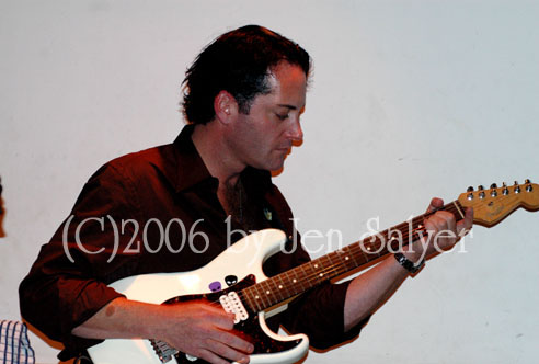 Kasim Sulton at The Van Dyck, Schenectady, NY, 9/02/06 - photo by Jennifer Salyer