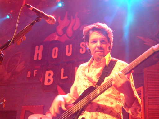 Kasim Sulton at The House Of Blues, New Orleans, LA, 05/12/05 - photo by Carrie Knife