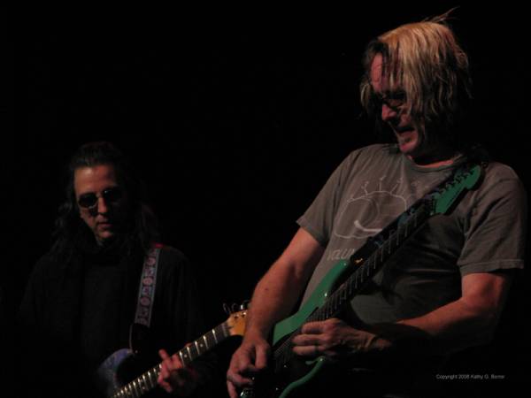 Kasim Sulton and Todd Rundgren at The Madison Theater, Covington, KY, 01/19/08 - photo by Kathy Borror