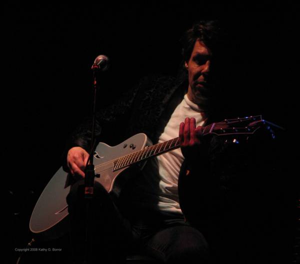 Kasim Sulton at The Beachland Ballroom, Cleveland, Ohio, 3/22/08 - photo by Kathy Borror