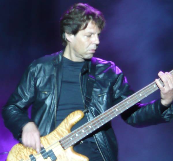 Kasim Sulton with Meat Loaf in Plymouth - 06/27/08