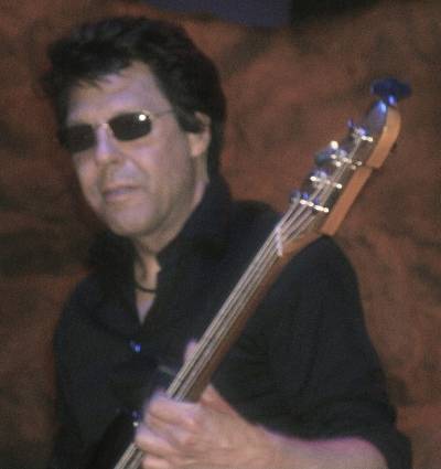 Kasim Sulton at Uncasville, CT, 04/10/10 - photo by MikeB