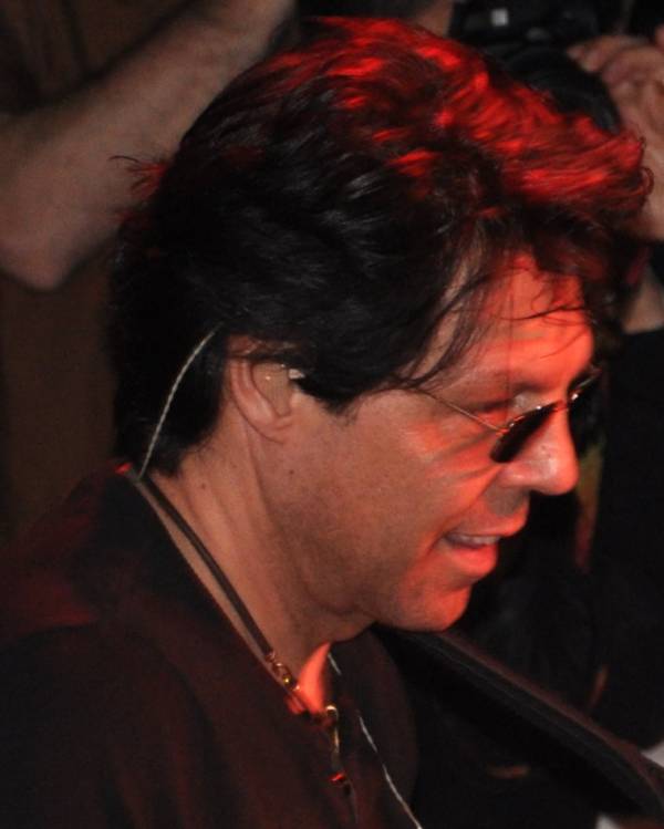 Kasim Sulton in Loncolnshire, IL, 04/16/10 - photo by Whitney Burr