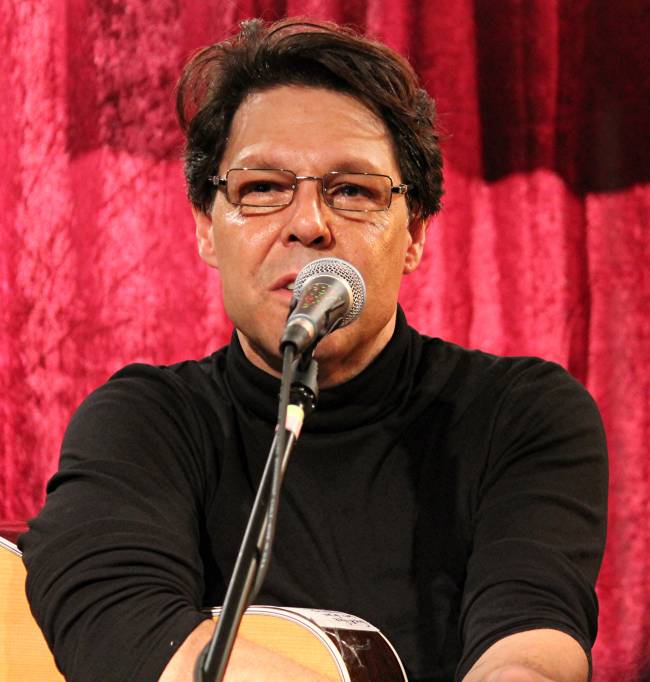 Kasim Sulton solo gig at The Record Collector, Bordentown, NJ, 11/17/2012 - photo by Gary Goat Goveia