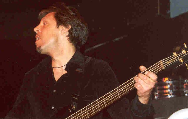 Kasim Sulton as part of The Pat Travers Band 3/14/03 (Photo by Gary Goveia)