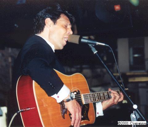 Kasim Sulton at The Bitter End, NYC, 8/18/01 - photo by Frank Ciapanna