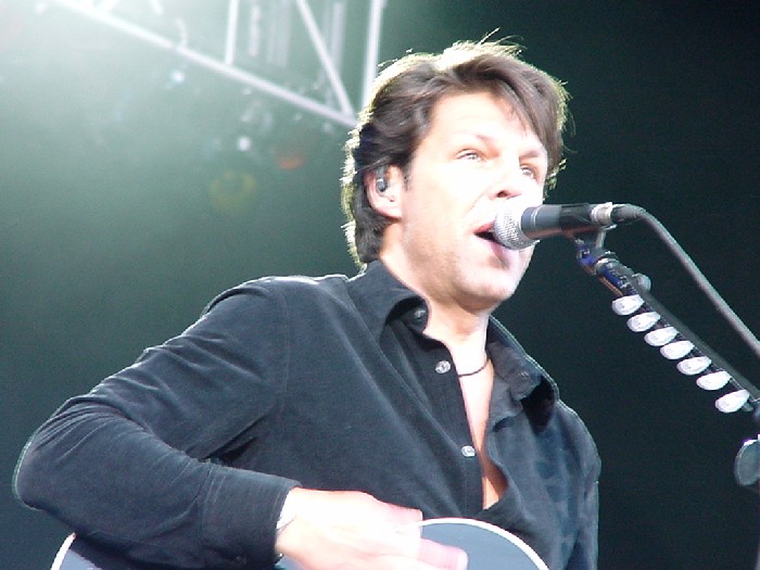 Kasim Sulton at Cardiff - 07/28/02