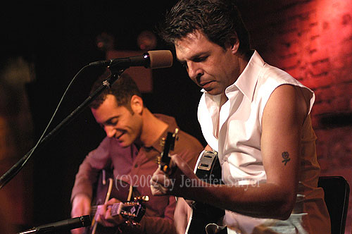 Kasim Sulton at The Bitter End, 09/28/02 - photo by Jennifer Salyer