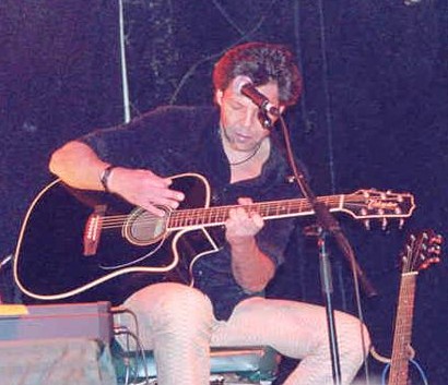 Kasim Sulton at The Abbey Pub - photo by Janet Spahr