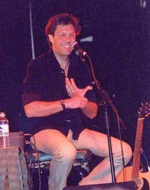 Kasim Sulton at The Abbey Pub - photo by Janet Spahr
