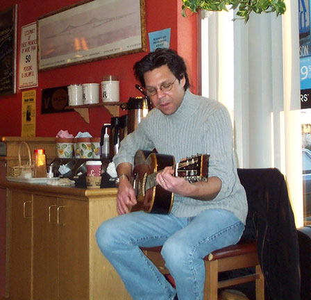 Kasim Sulton at Borders, Westbury - 12/07/02