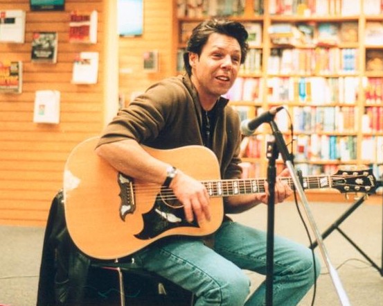 Kasim at Borders