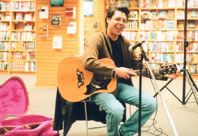 Kasim at Borders