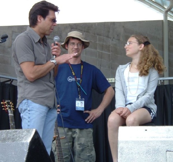 Kasim Sulton at Summerfest, 6/28/04 - photo by Dave T