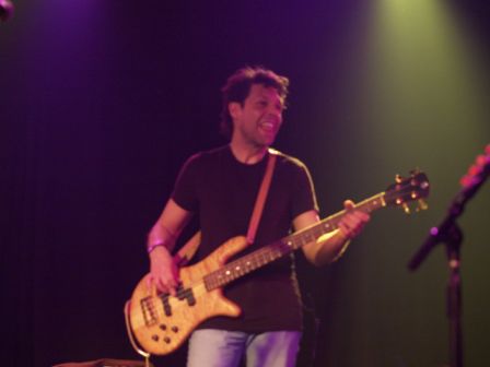 Kasim Sulton at Sayreville - 02/04/05 - photo by Gary Goveia