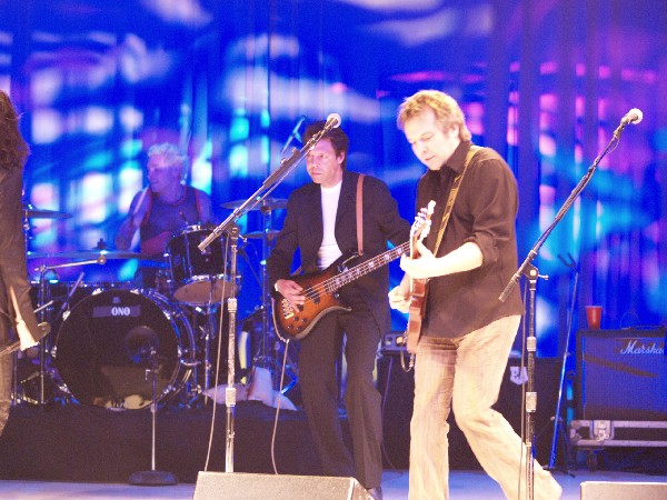 Kasim Sulton at Westbury - 02/11/05 - photo by Gary Goveia