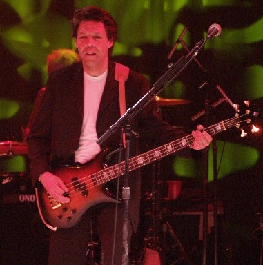 Kasim Sulton at Westbury - 02/11/05 - photo by Gary Goveia