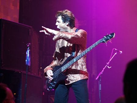 Kasim Sulton at the Beacon Theatre, NYC - 08/09/05