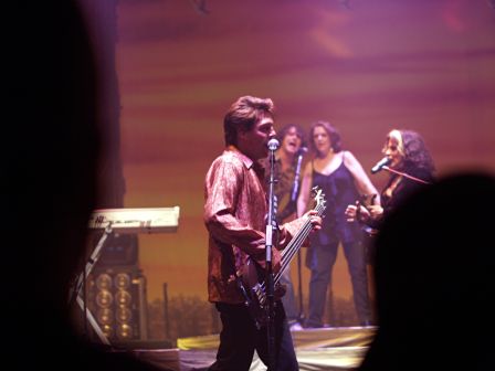 Kasim Sulton at the Beacon Theatre, NYC - 08/09/05