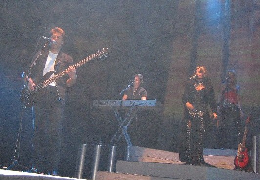 Kasim Sulton at Mohegan Sun Casino (08/15/05) - photo by Vicki Pearson