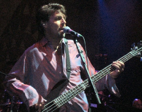 Kasim Sulton in Atlantic City, NJ - (09/23/05)