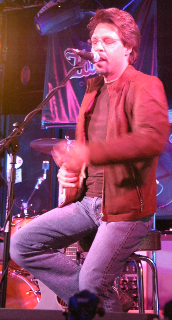 Kasim Sulton at GuitarFest'05 - photo by James Fritz 