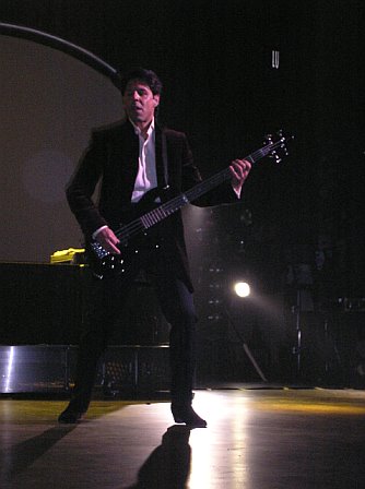Kasim Sulton and The New Cars in Los Angeles, CA - photo by Marilyn