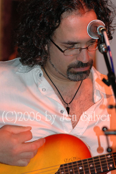 Kasim Sulton at The Van Dyck, Schenectady, NY, 9/02/06 - photo by Jennifer Salyer