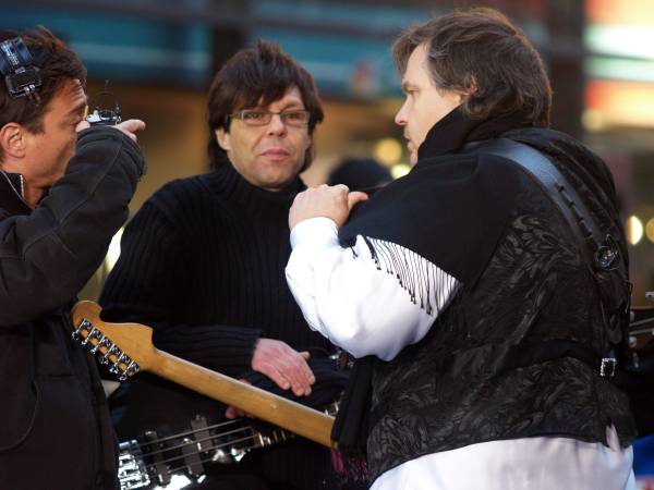 Kasim Sulton on The Today Show with Meat Loaf - 10/27/06 (photo by Gary Goat Goveia)