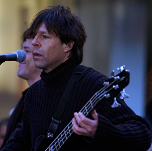 Kasim Sulton on The Today Show with Meat Loaf - 10/27/06 (photo by Gary Goat Goveia)