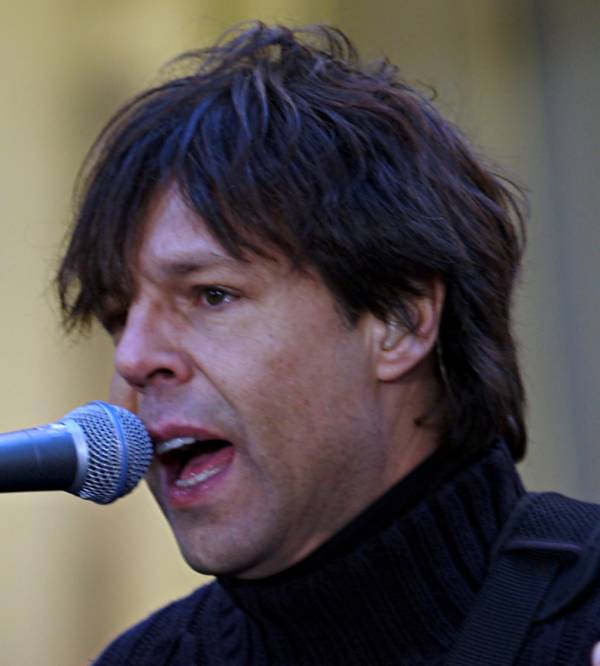 Kasim Sulton on The Today Show with Meat Loaf - 10/27/06 (photo by Gary Goat Goveia)