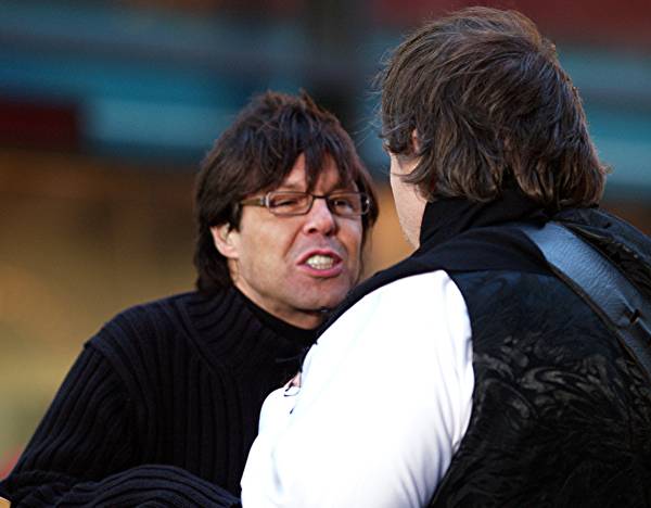 Kasim Sulton on The Today Show with Meat Loaf - 10/27/06 (photo by Gary Goat Goveia)