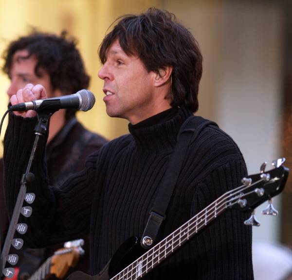 Kasim Sulton on The Today Show with Meat Loaf - 10/27/06 (photo by Gary Goat Goveia)