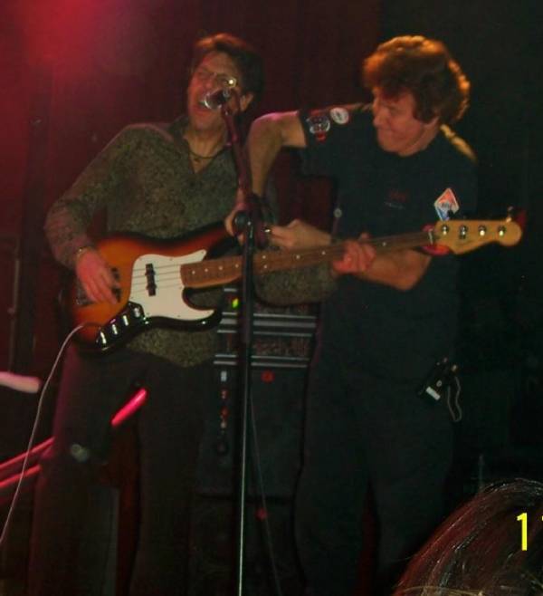 Kasim Sulton at The House Of Blues, Cleveland as part of The New Cars - 11/21/06 (photo by Teresa Stratton)