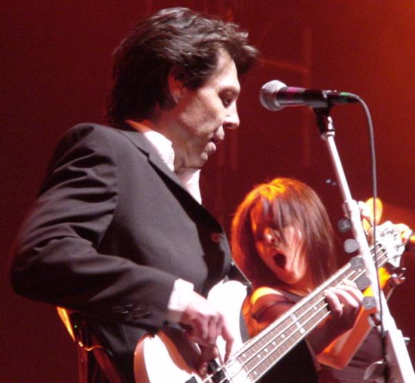 Kasim Sulton with Meat Loaf at Fantasy Springs Casino, Indio, CA - 02/25/07