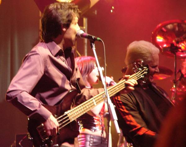 Kasim Sulton with Meat Loaf at Fantasy Springs Casino, Indio, CA - 02/25/07