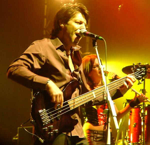 Kasim Sulton with Meat Loaf at Fantasy Springs Casino, Indio, CA - 02/25/07