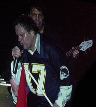 Kasim Sulton with Meat Loaf in Glasgow, Scotland, 5/18/07