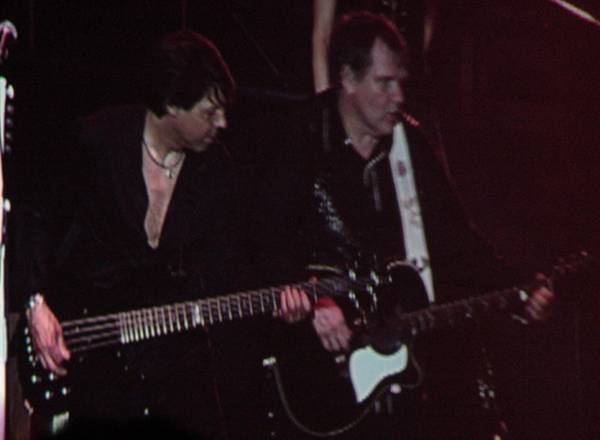 Kasim Sulton with Meat Loaf in Glasgow, Scotland, 5/18/07