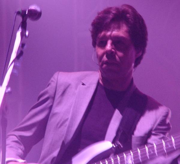 Kasim Sulton with Meat Loaf at Wembley Arena, London, England, 5/25/07