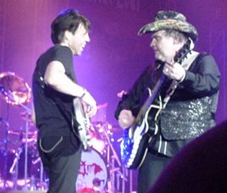 Kasim Sulton (with Meat Loaf) in Stuttgart, Germany, 6/19/07