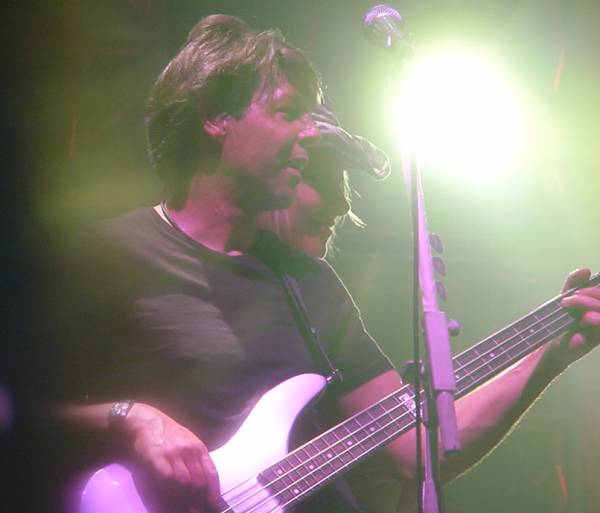 Kasim Sulton (with Meat Loaf) in Stuttgart, Germany, 6/19/07