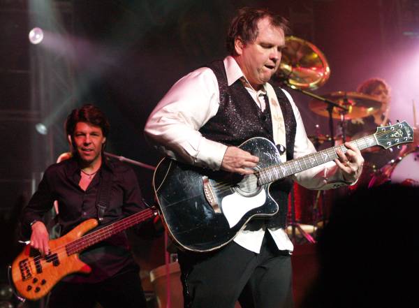 Kasim Sulton (with Meat Loaf) at The Theater at Madison Square Garden in New York City, NY, 07/20/07 - photo by Gary Goat Goveia