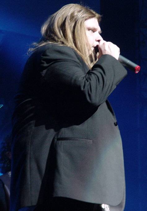 Kasim Sulton (with Meat Loaf) at the Bell Centre in Montral, Canada, 08/13/07