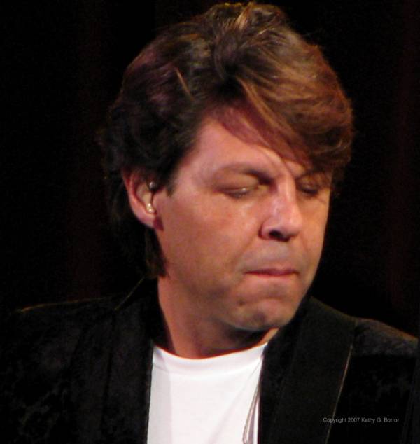 Kasim Sulton at The Rex Theater, Pittsburgh,  PA, 12/07/07 - photo by Kathy Borror