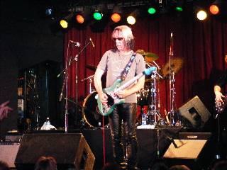 Kasim Sulton and Todd Rundgren at The Rex Theater, Pittsburgh, PA - 12/07/07 - photo by Kirstin Farleo